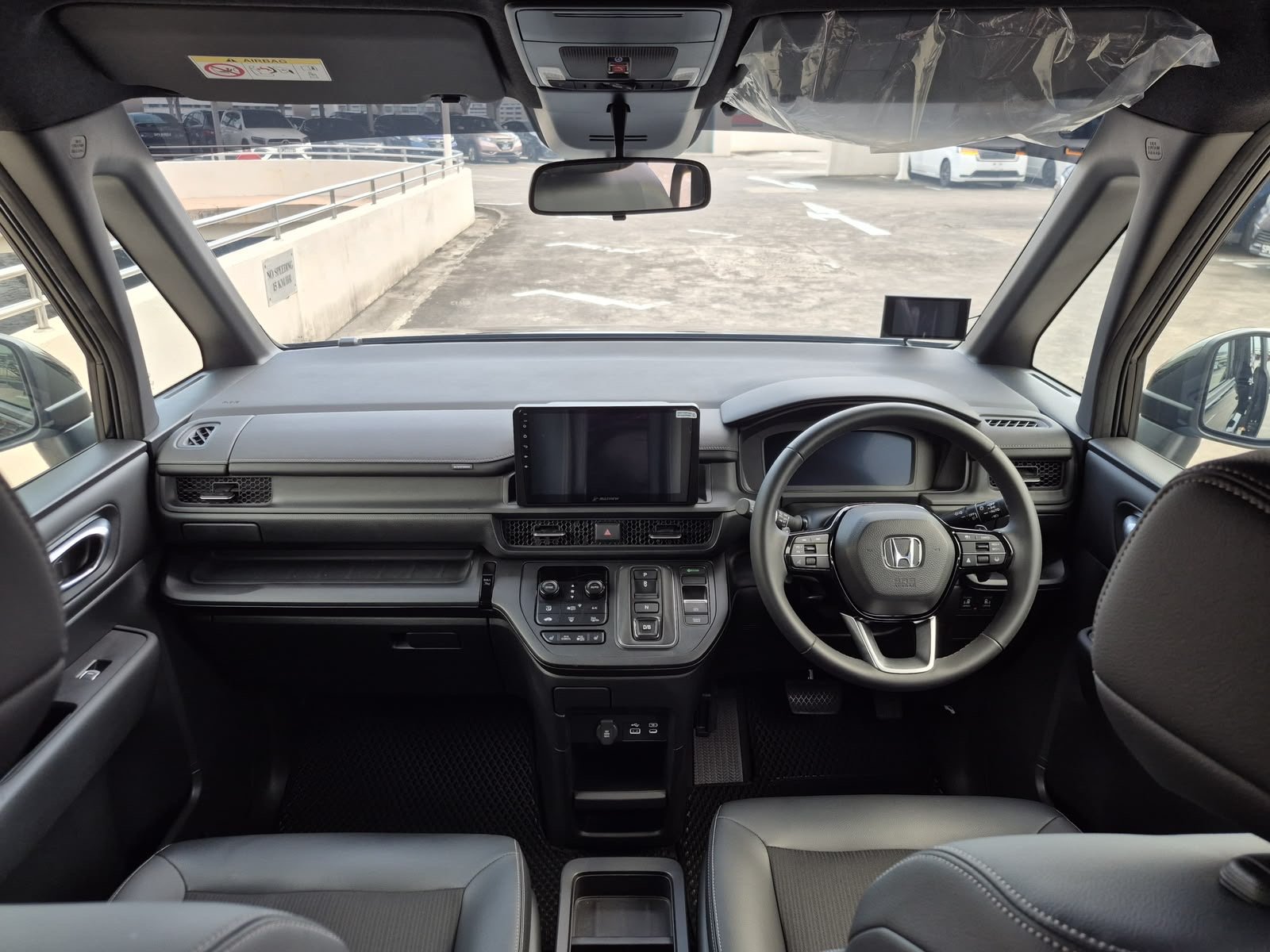 Honda Stepwagon Spada e:HEV photo 5